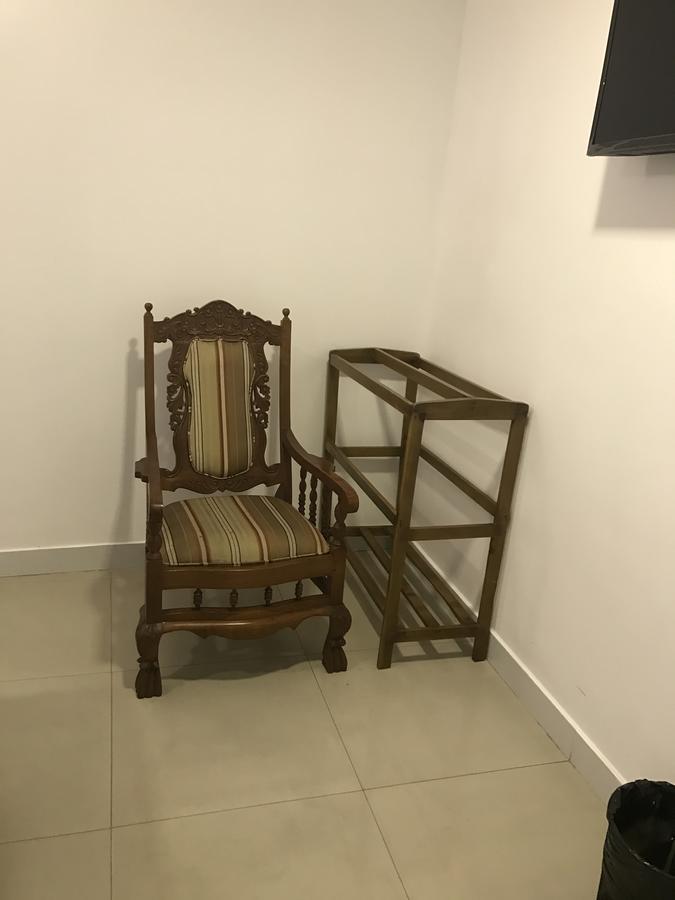 インパラ シティ ホテル アンド ホステル キャンディ 50 キャンディー エクステリア 写真